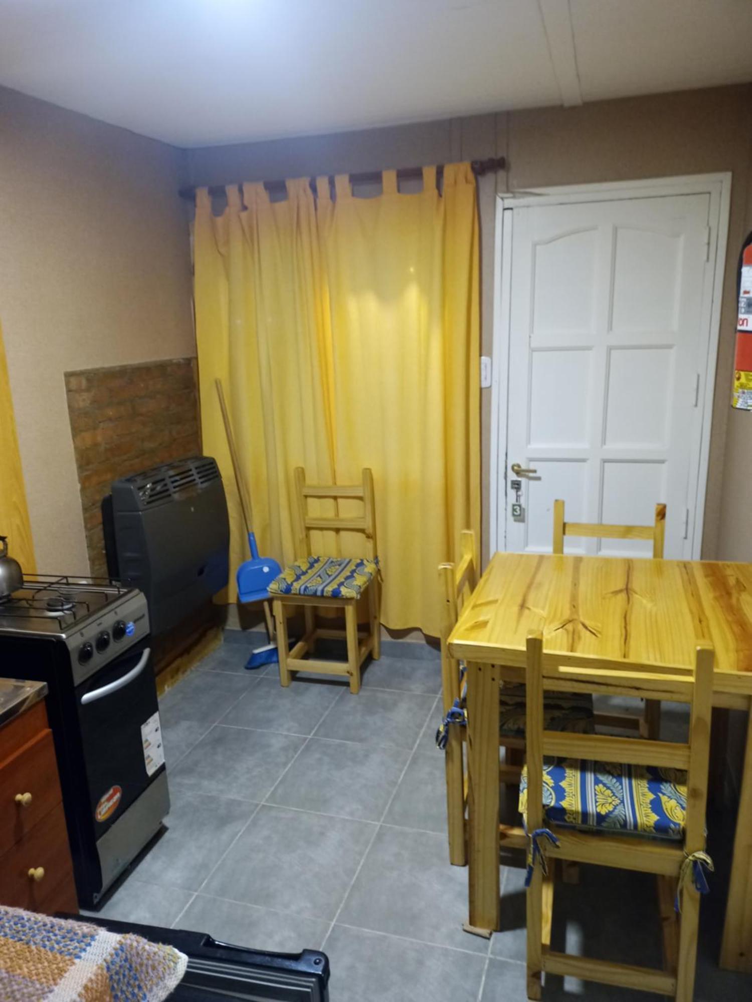 Gobernador Gregores Hospedaje "San Andres" מראה חיצוני תמונה